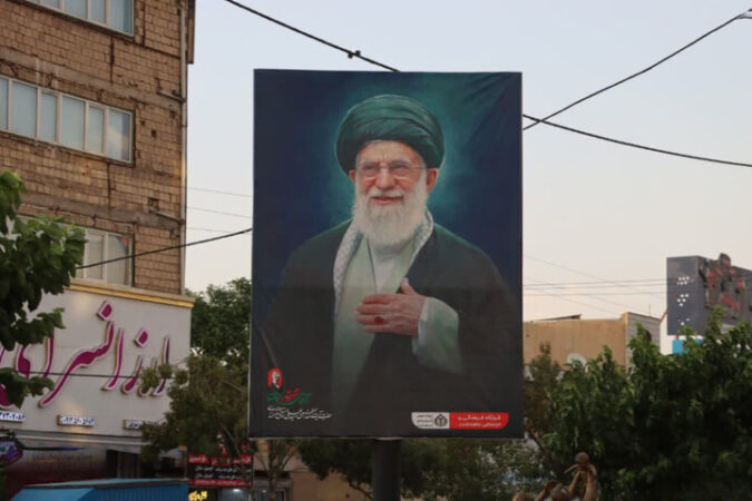 البرز به کانون پشتیبانی مراسم وداع و تشییع رهبر شهید تبدیل شد