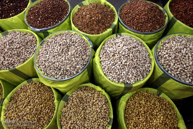 برپایی نمایشگاه‌های عرضه اقلام اساسی در فردیس و مشکین‌دشت