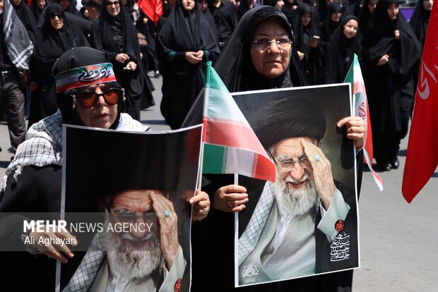 زائران بازگشته از تشییع پیکر رهبر شهید راوی حماسه‌ای ماندگار شدند