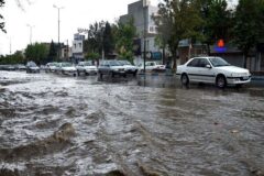 سیلاب در خیابان های کرج بعد از باران پر حجم پاییزی