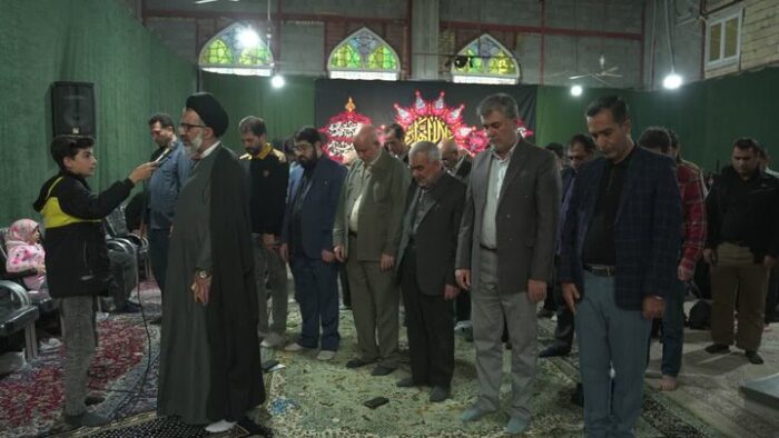 نماز باران در فردیس؛ راز و نیاز مؤمنان شهرک بعثت در خانه رحمت خداوند