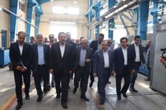 وزیر صنعت، معدن و تجارت از یکی از واحدهای صنعت ریلی نظرآباد بازدید کرد