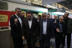 وزیر صنعت، معدن و تجارت با استقبال استاندار وارد استان البرز شد