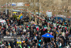 گزارش خبرنگار مهر از آنچه در راهپیمایی ۲۲ بهمن کرج گذشت